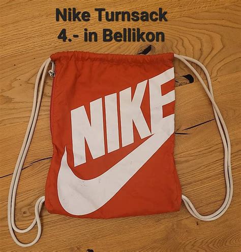 wie viel kostet eine schwarzes nike turnsäckchen